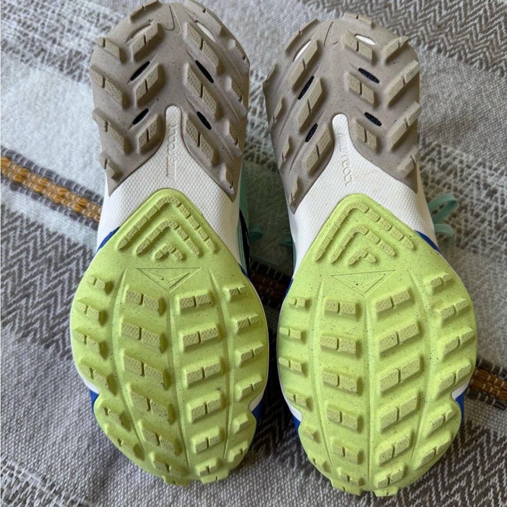 Nike Terra Kiger Athletic Shoes - Picture 6 of 6